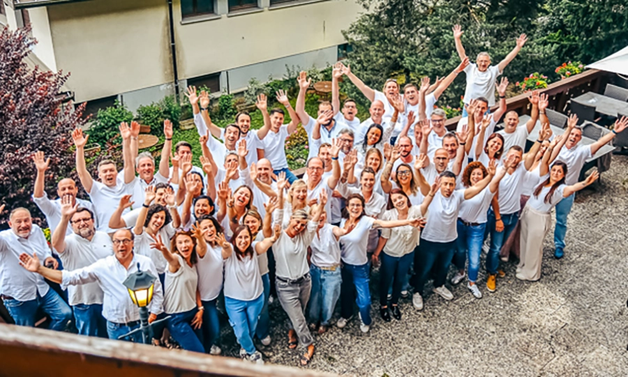Team dedicato di assistenza per trasportatori, spedizionieri e operatori della borsa carichi B2PWeb Italy