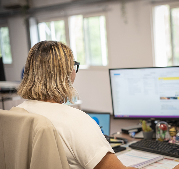 Supporto B2PWeb Italy per spedizionieri, assistenza telefonica e sul campo, configurazione guidata della piattaforma, tutorial aggiornati e servizio di mediazione per lavorare in sicurezza